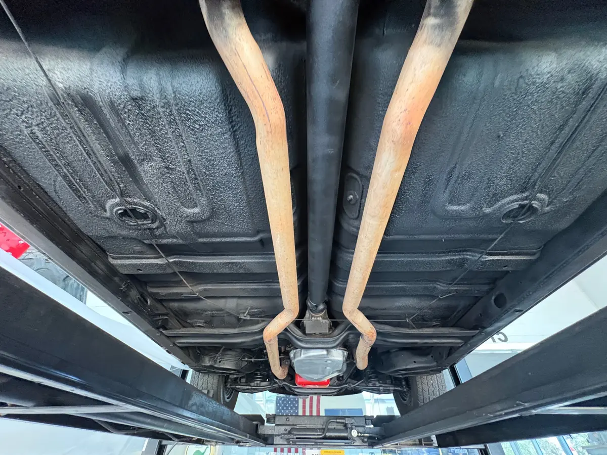 Vehicle photo 50