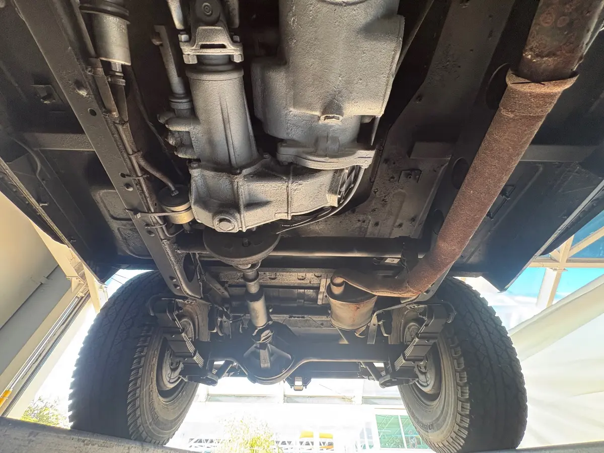 Vehicle photo 53