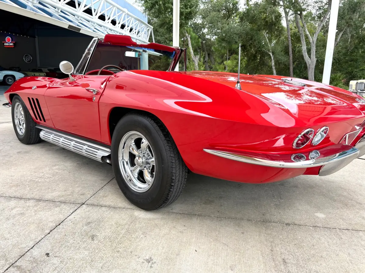 Vehicle photo 16