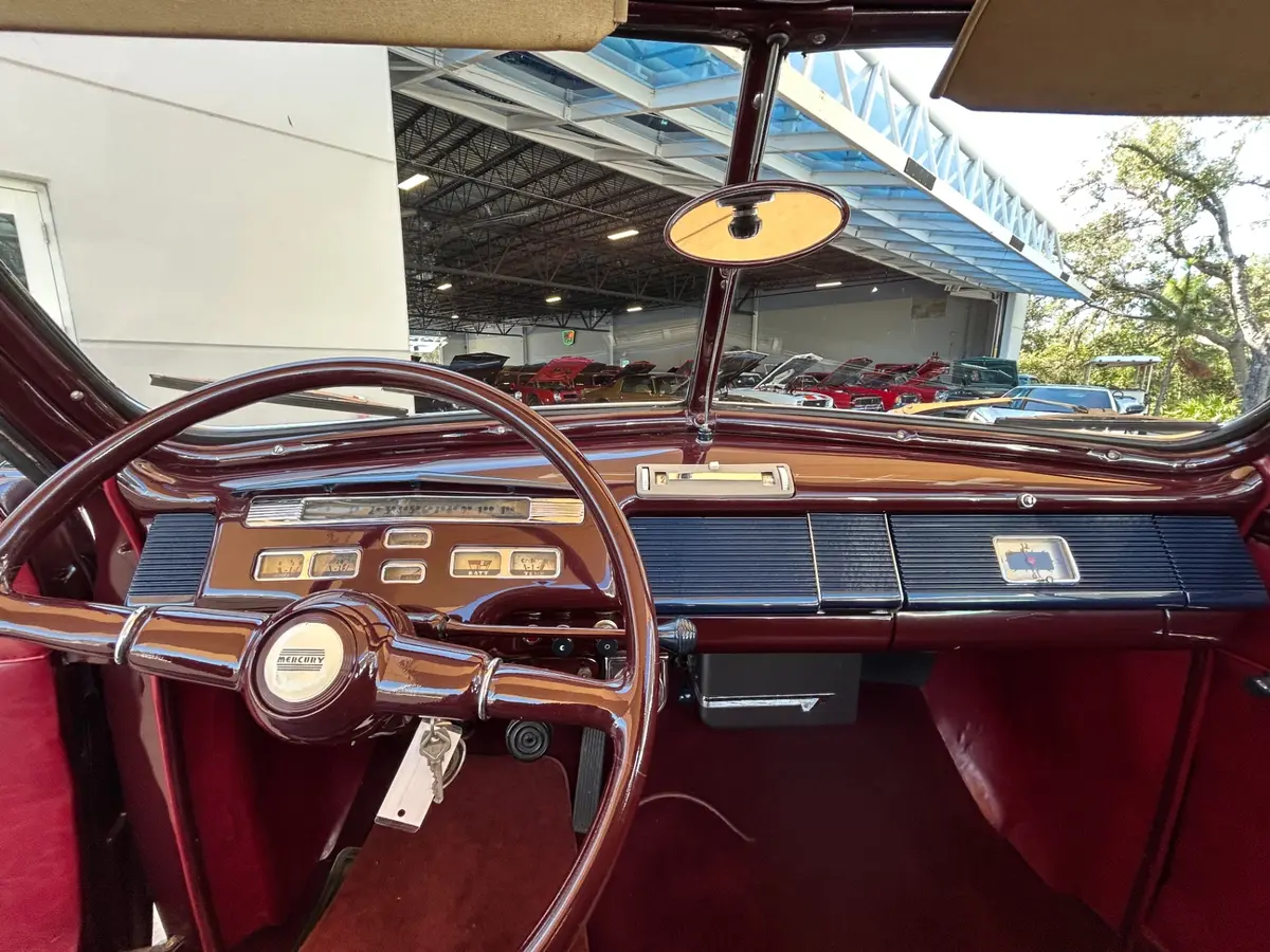Vehicle photo 40