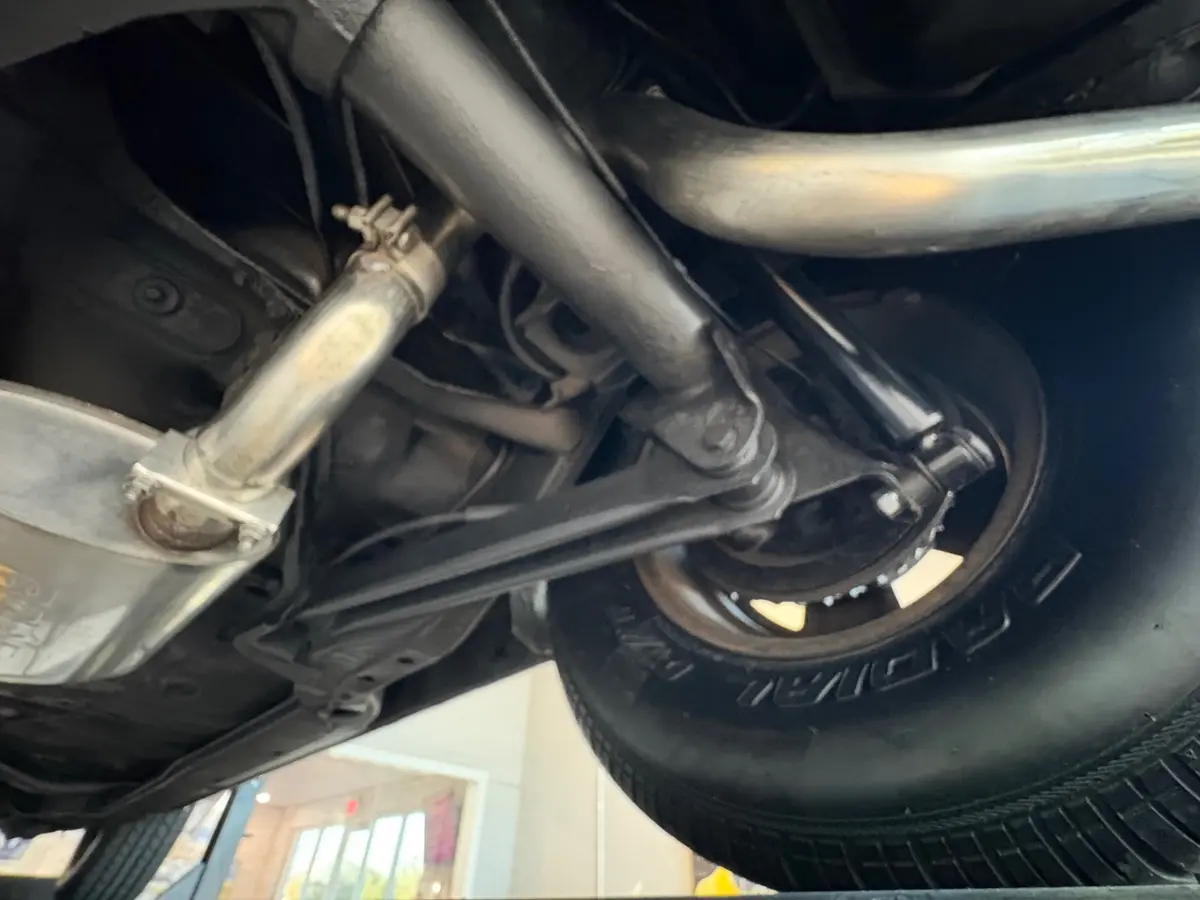Vehicle photo 48