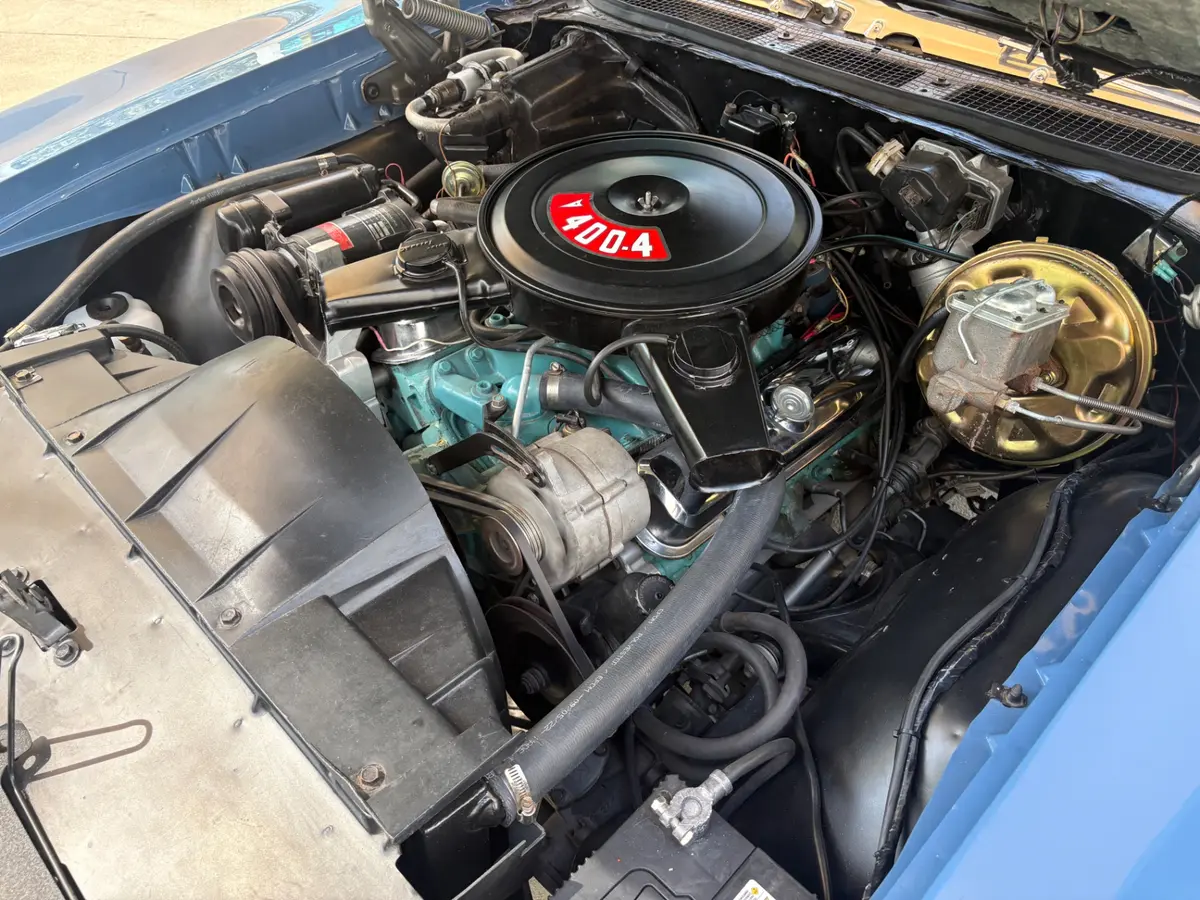 Vehicle photo 39