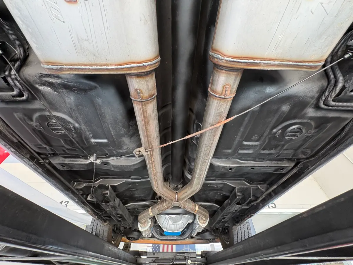Vehicle photo 50