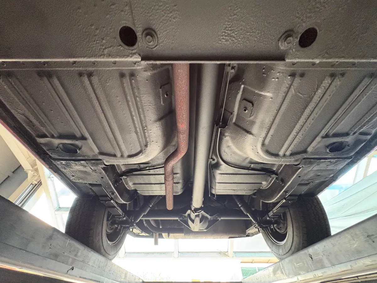Vehicle photo 62