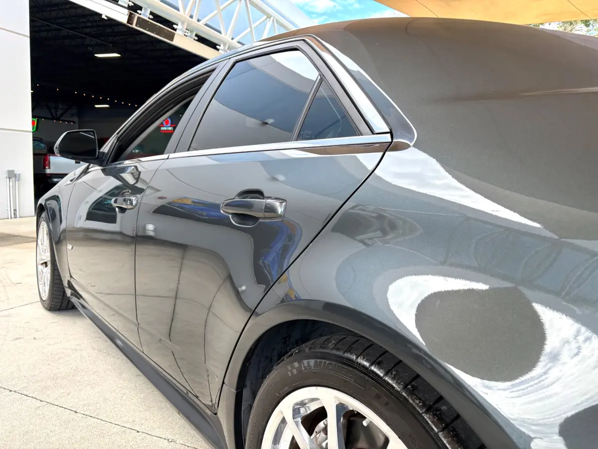 Vehicle photo 14
