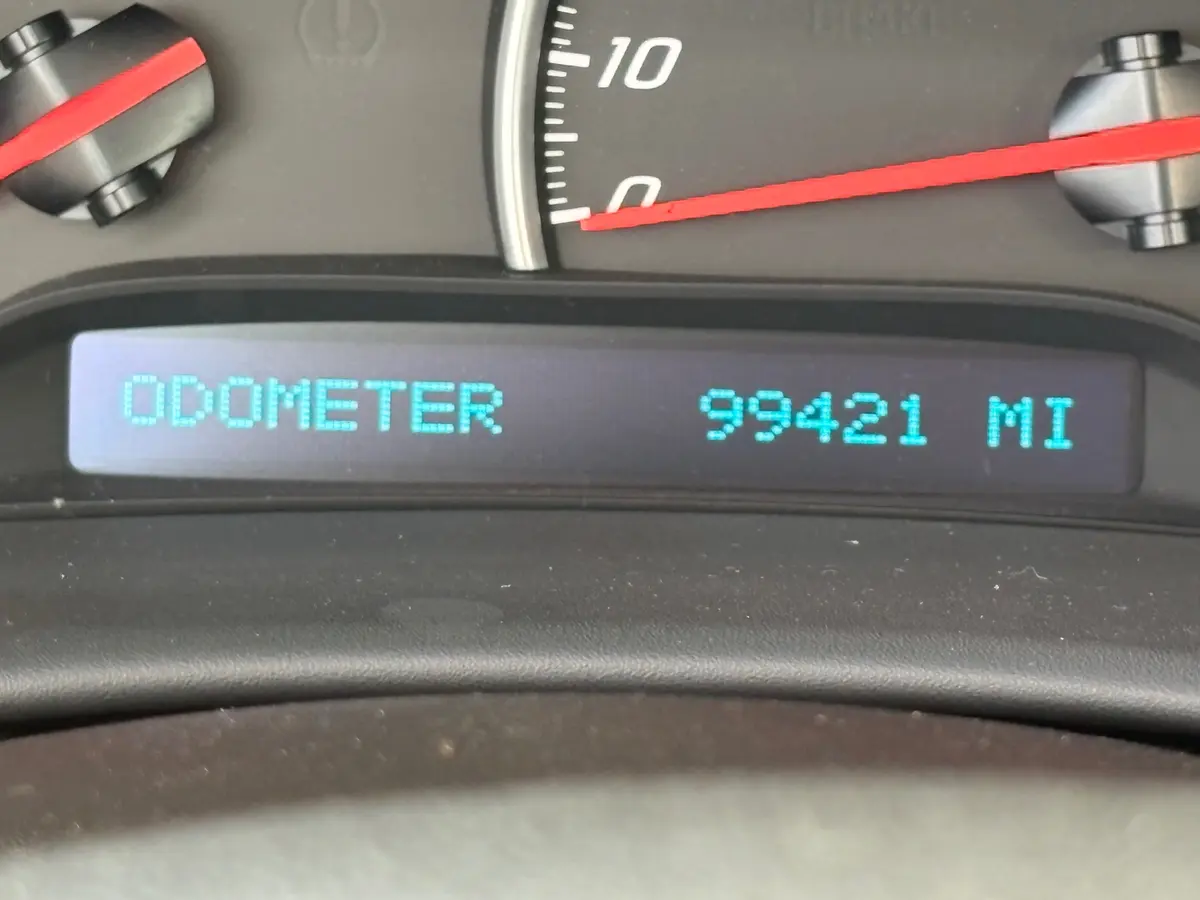 Vehicle photo 29