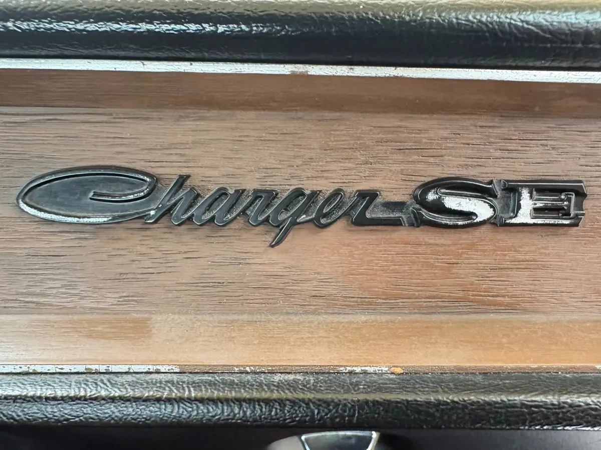 Vehicle photo 40