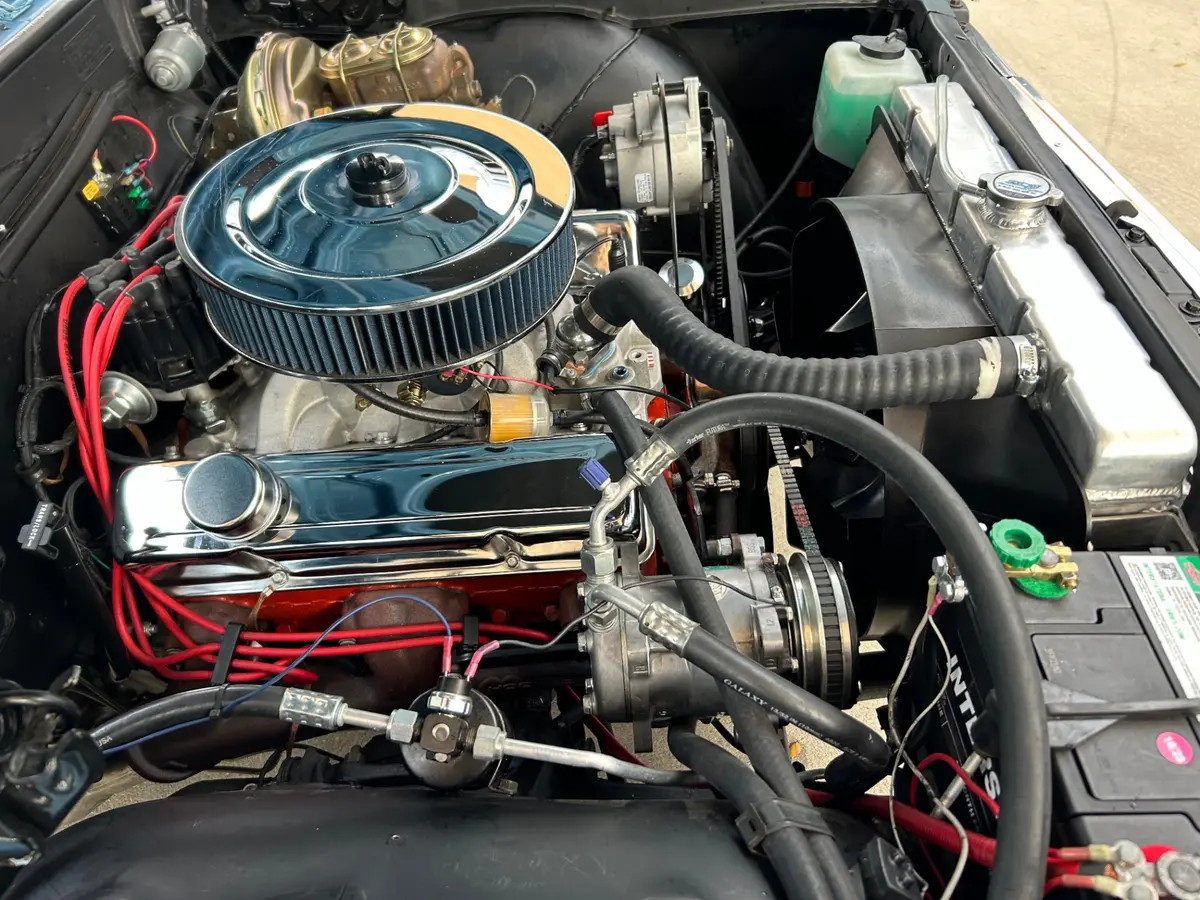 Vehicle photo 20