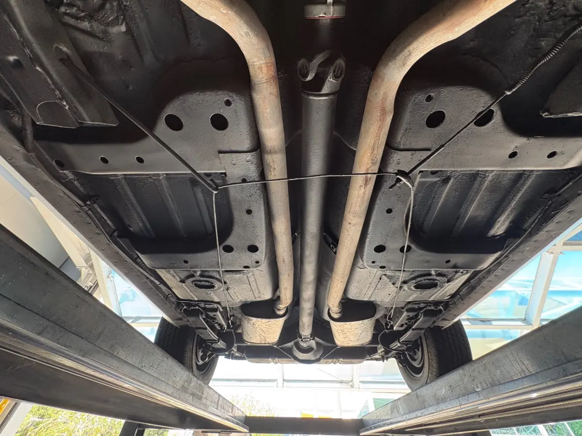Vehicle photo 63