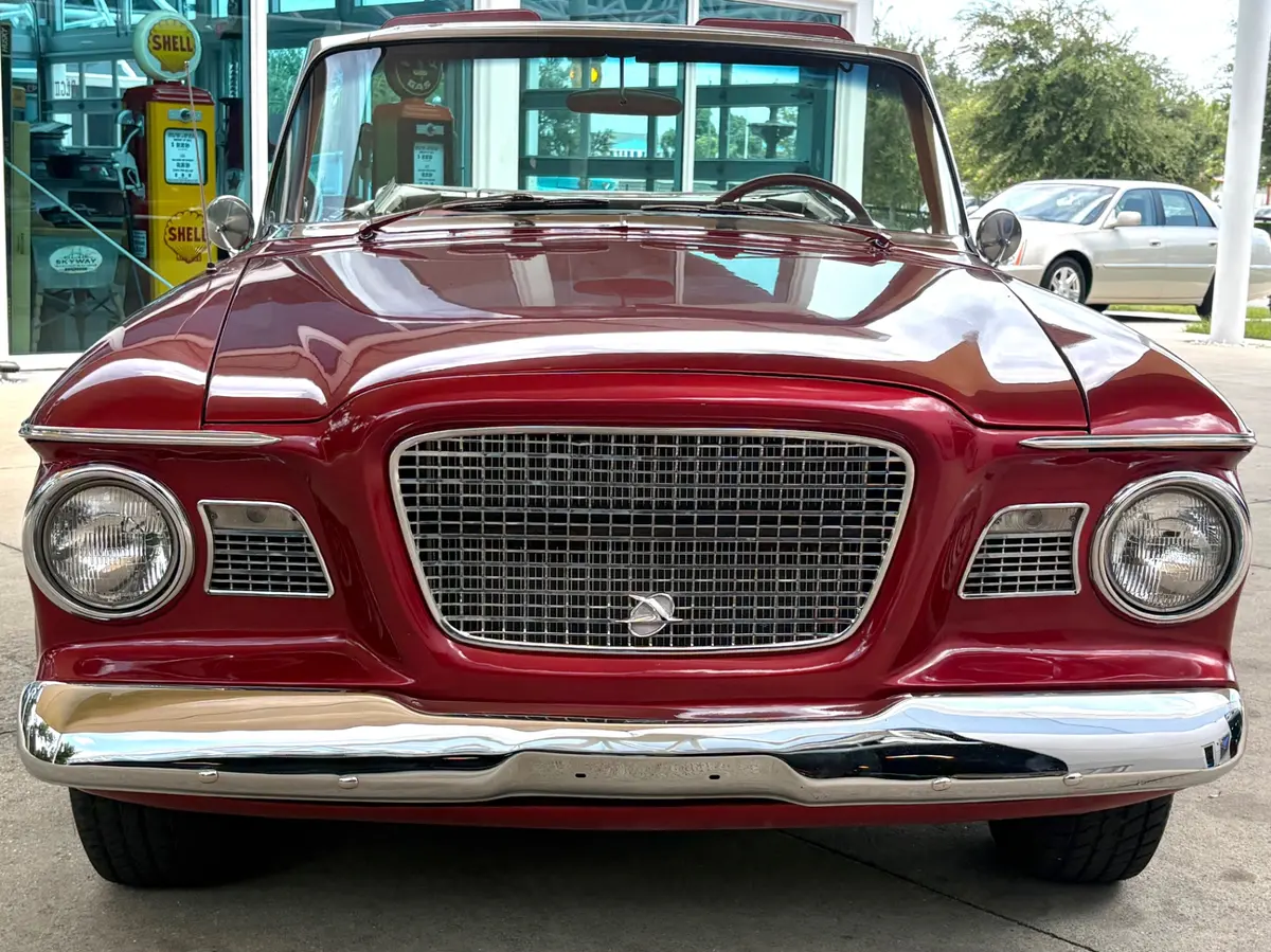 Vehicle photo 2