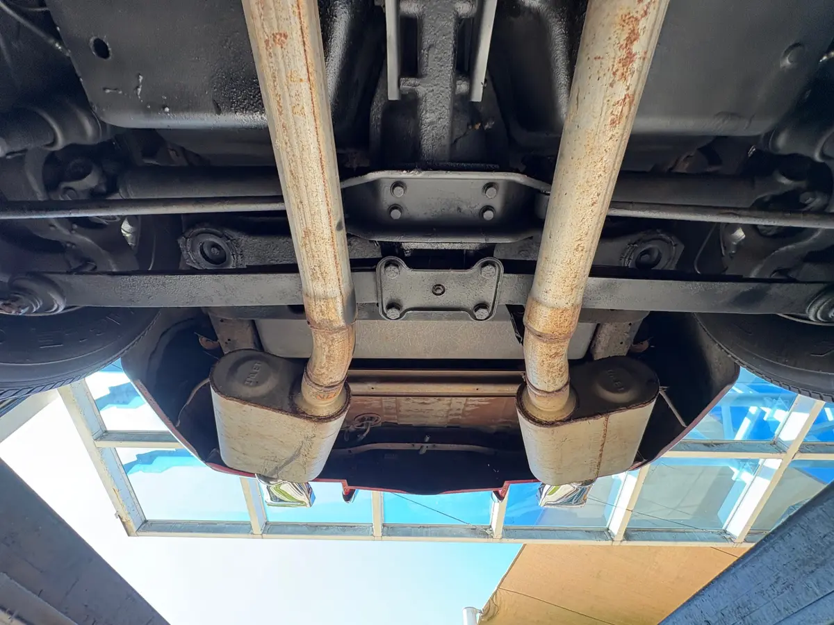 Vehicle photo 62