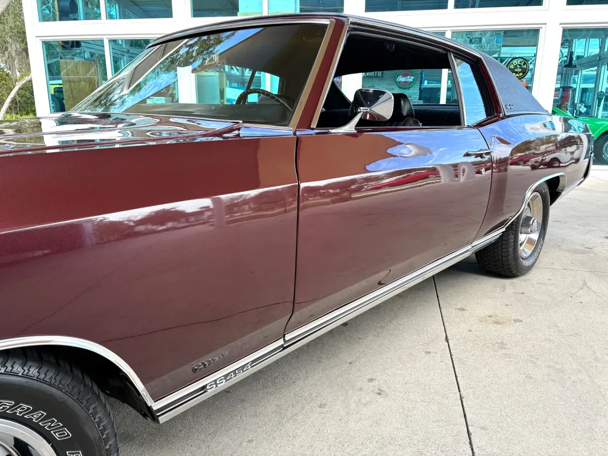 Vehicle photo 20
