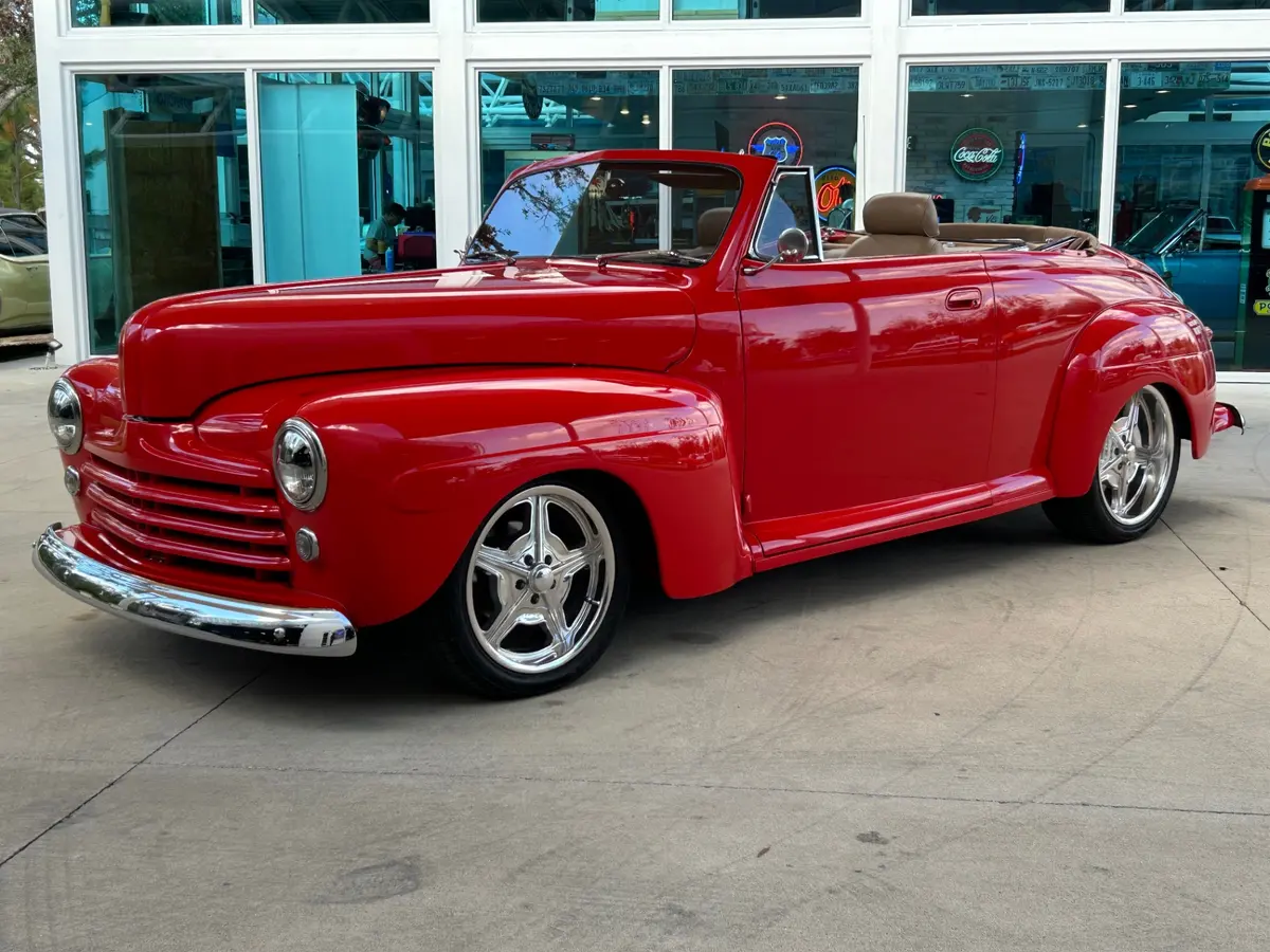 Vehicle photo 12