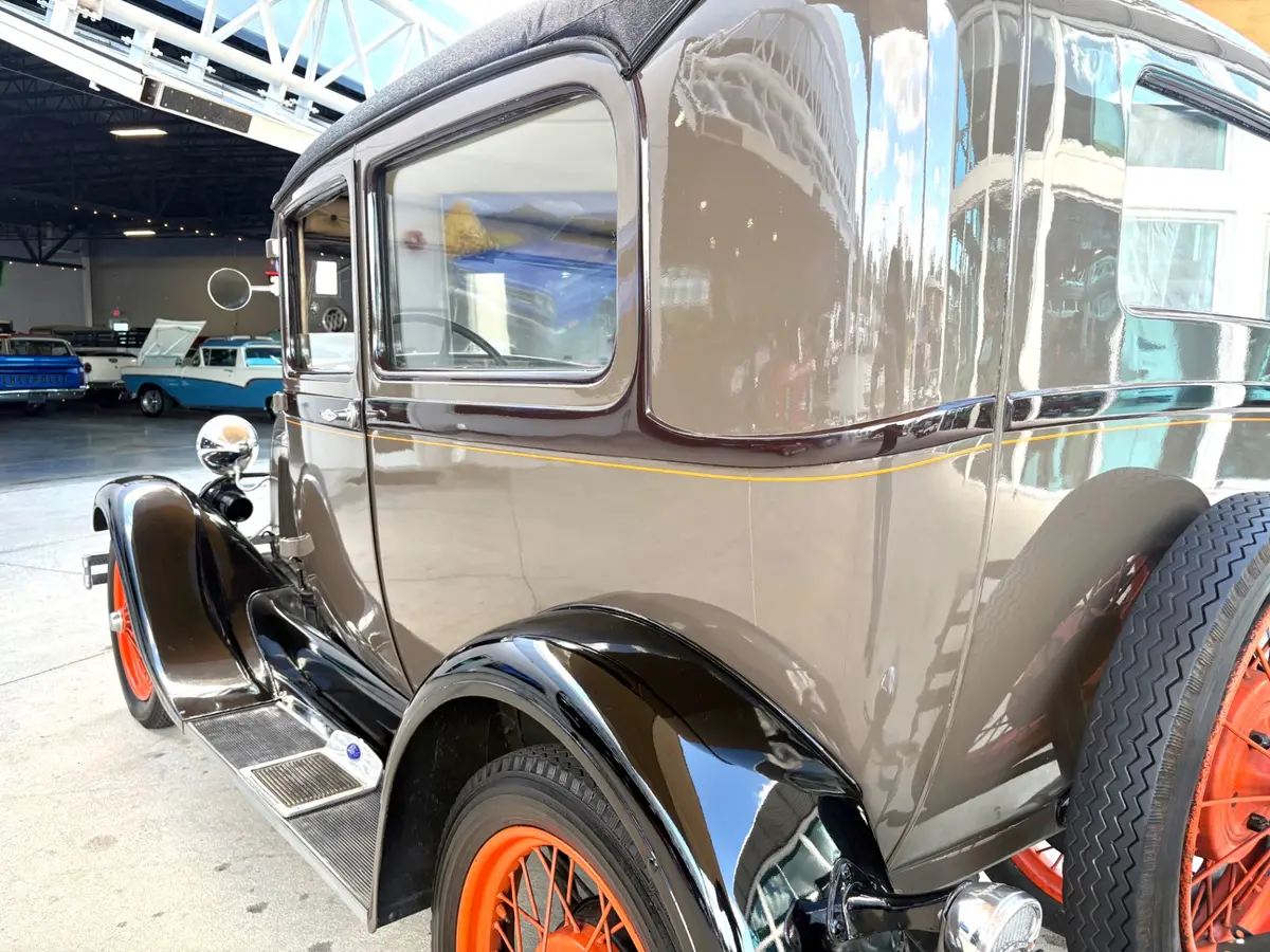 Vehicle photo 15