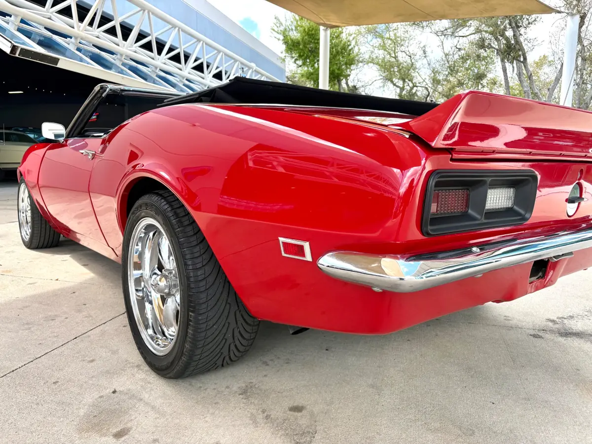 Vehicle photo 15