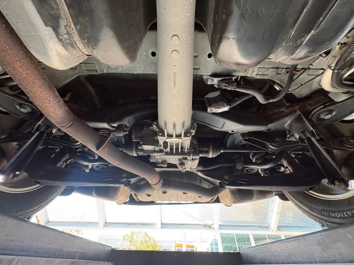 Vehicle photo 61