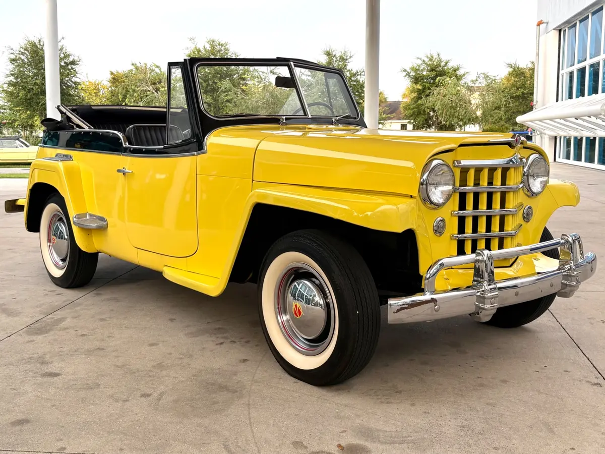 Vehicle photo 4