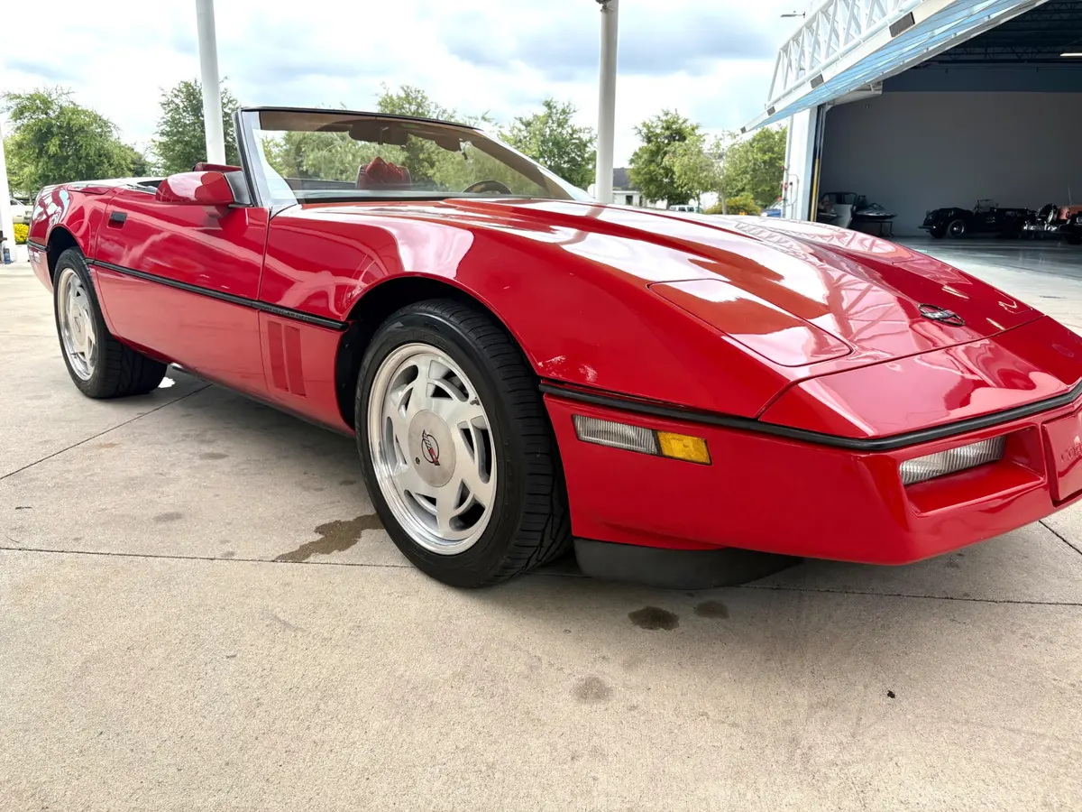 Vehicle photo 20