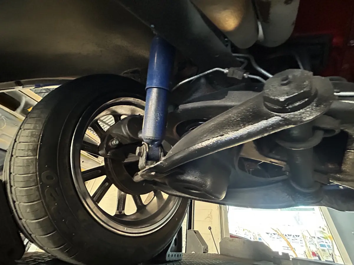 Vehicle photo 50