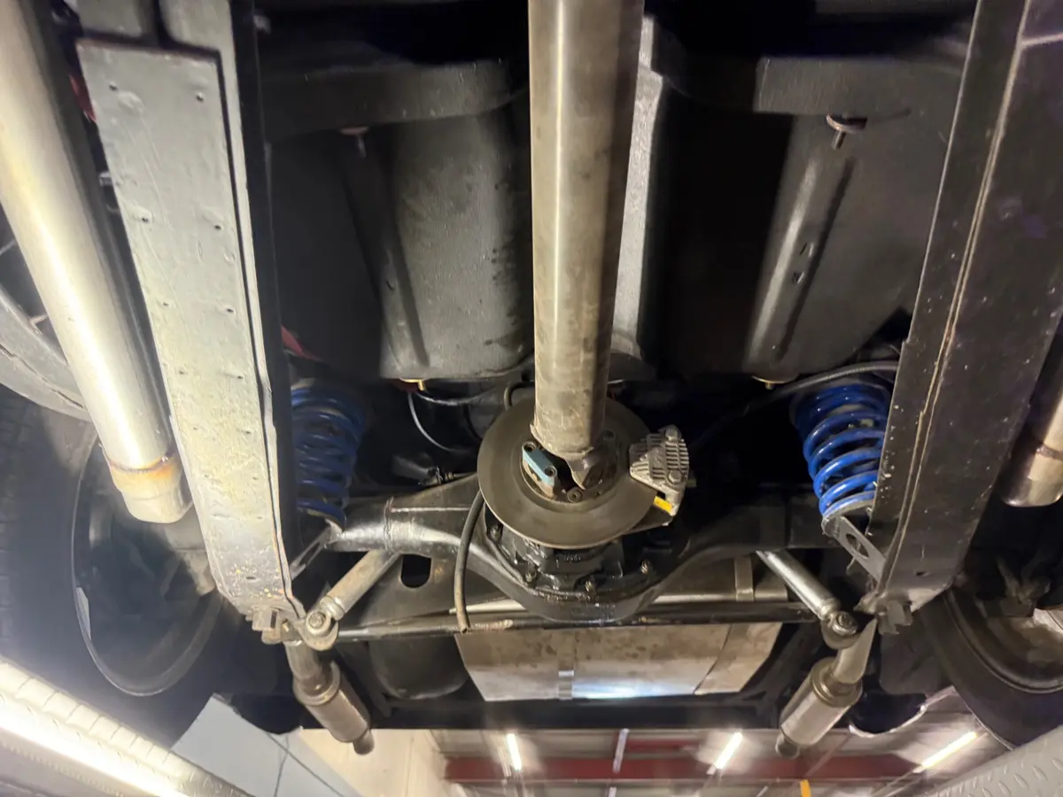 Vehicle photo 50