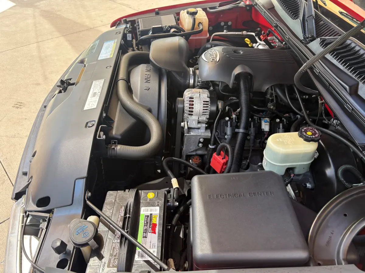 Vehicle photo 27