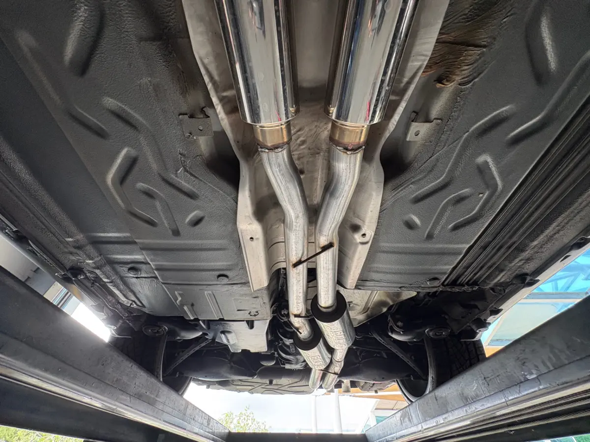 Vehicle photo 61