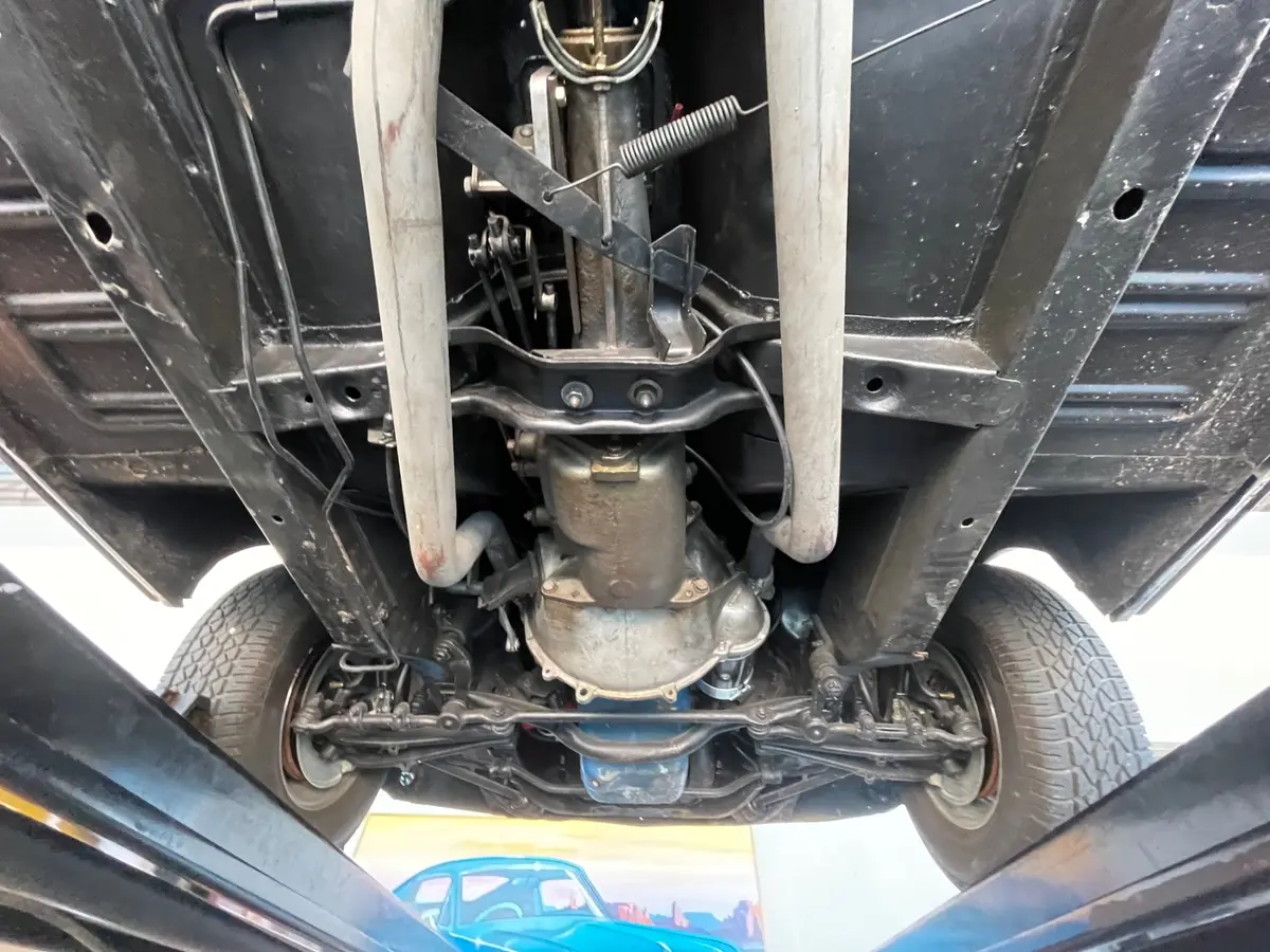 Vehicle photo 47