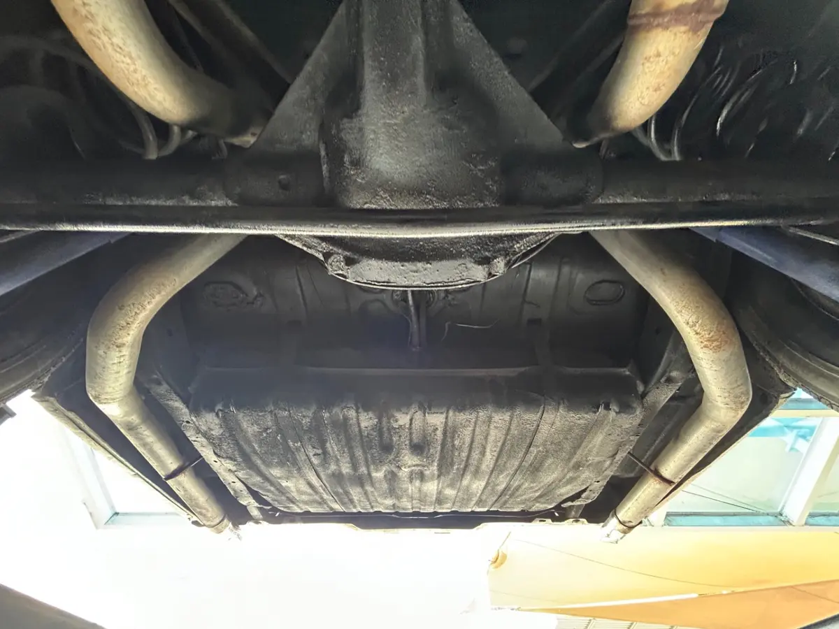 Vehicle photo 50