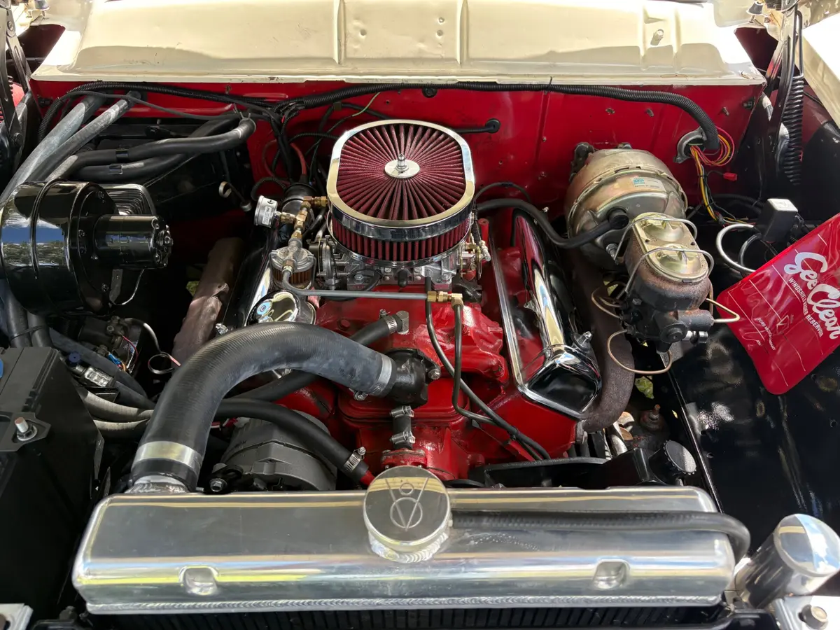Vehicle photo 27