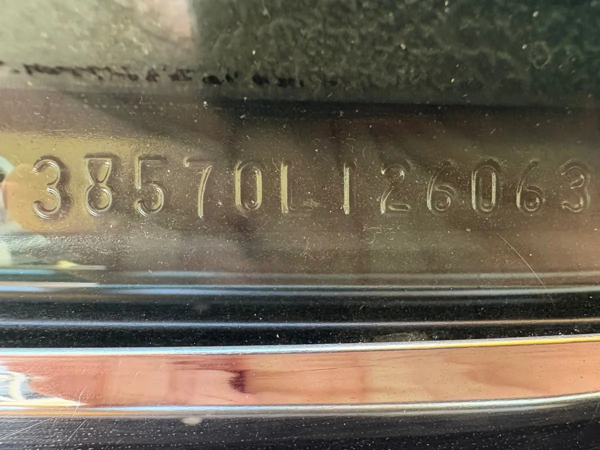 Vehicle photo 38