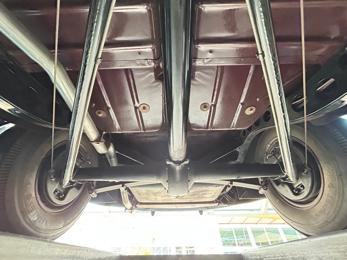 Vehicle photo 57