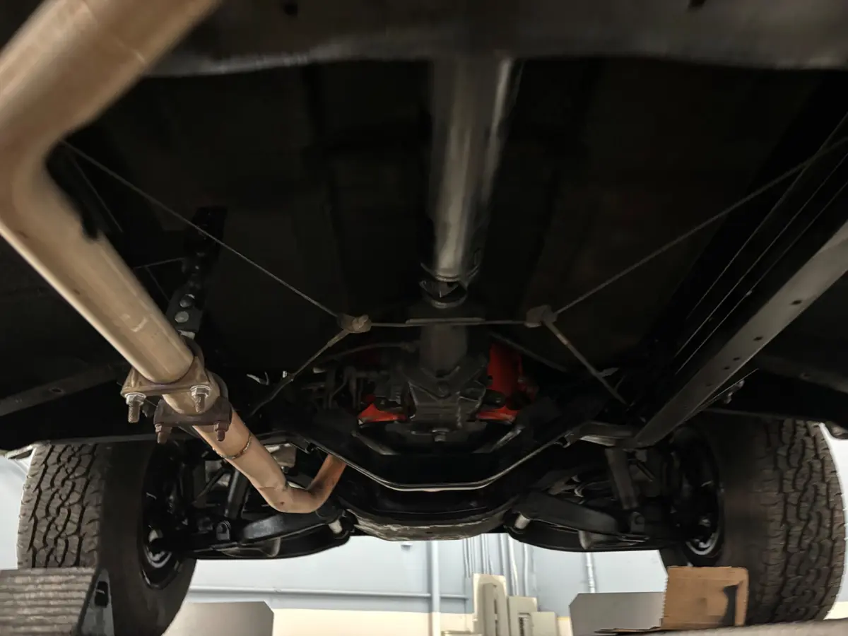 Vehicle photo 36