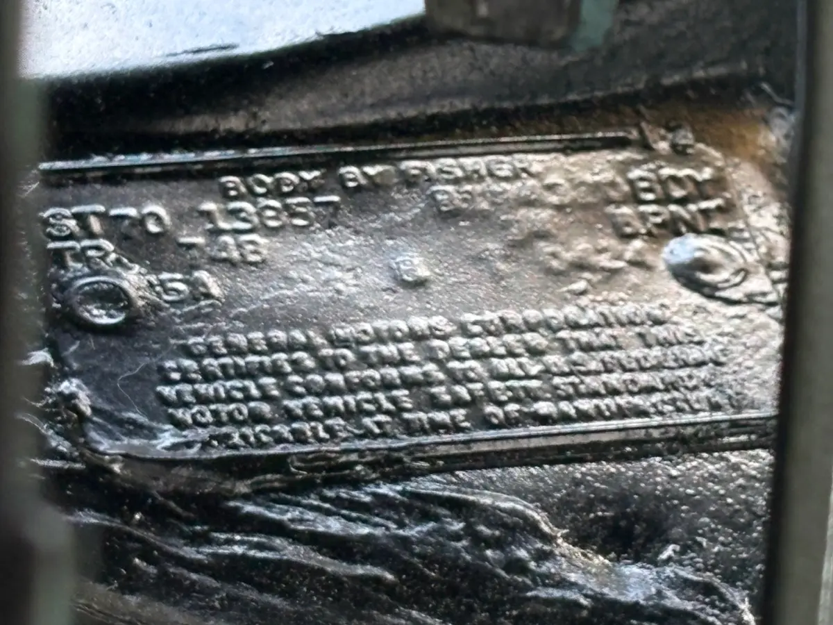 Vehicle photo 29