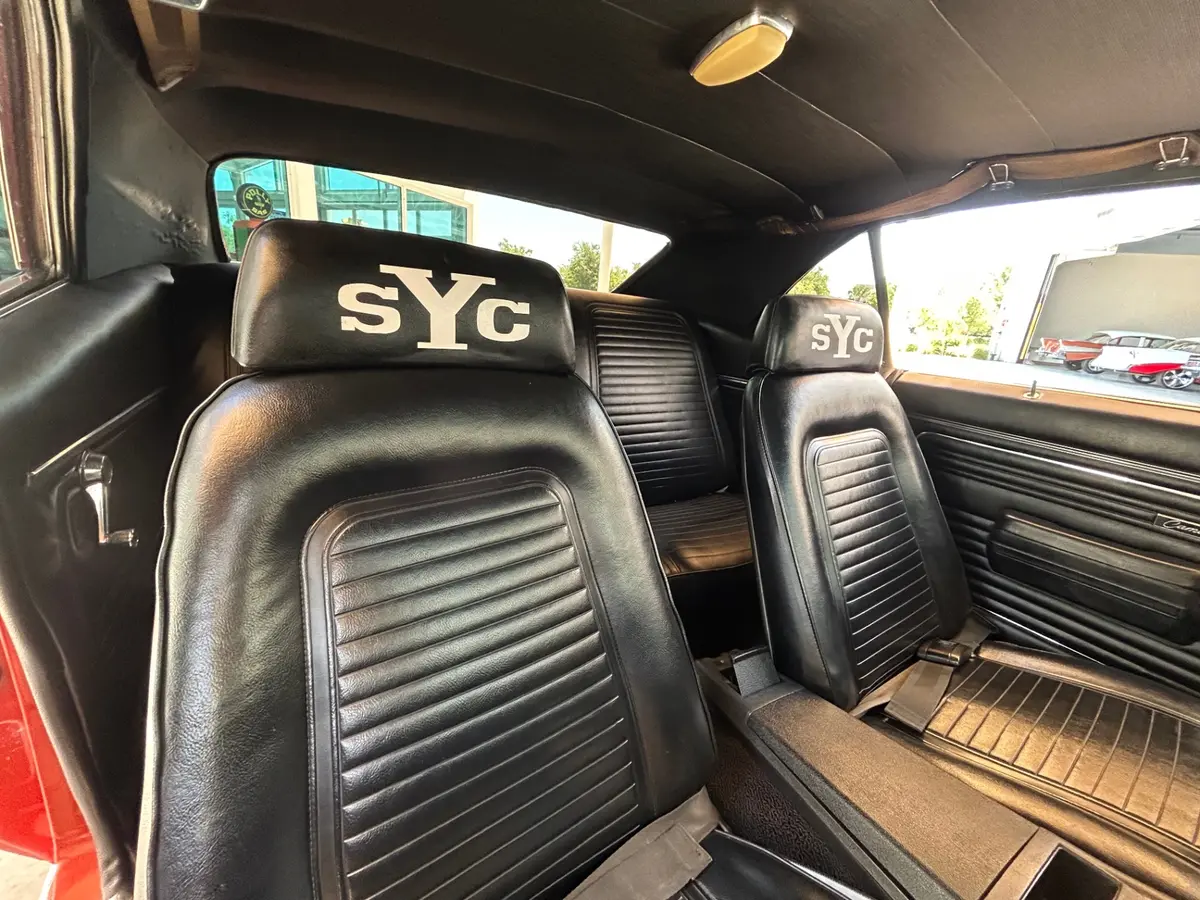 Vehicle photo 39