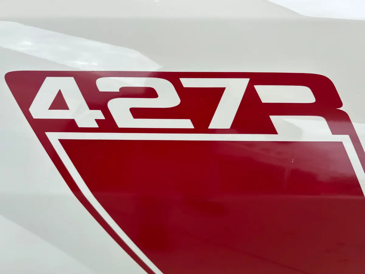 Vehicle photo 24