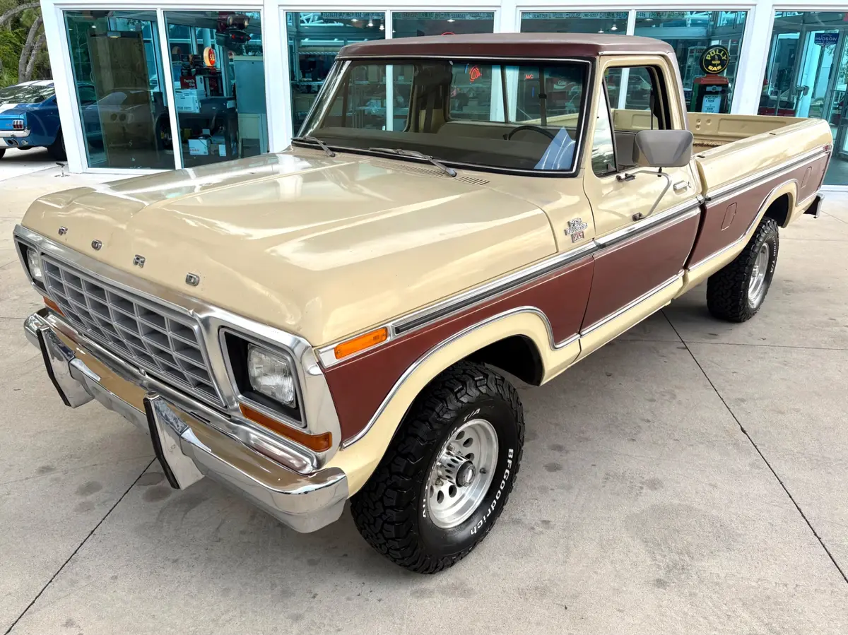 Vehicle photo 20