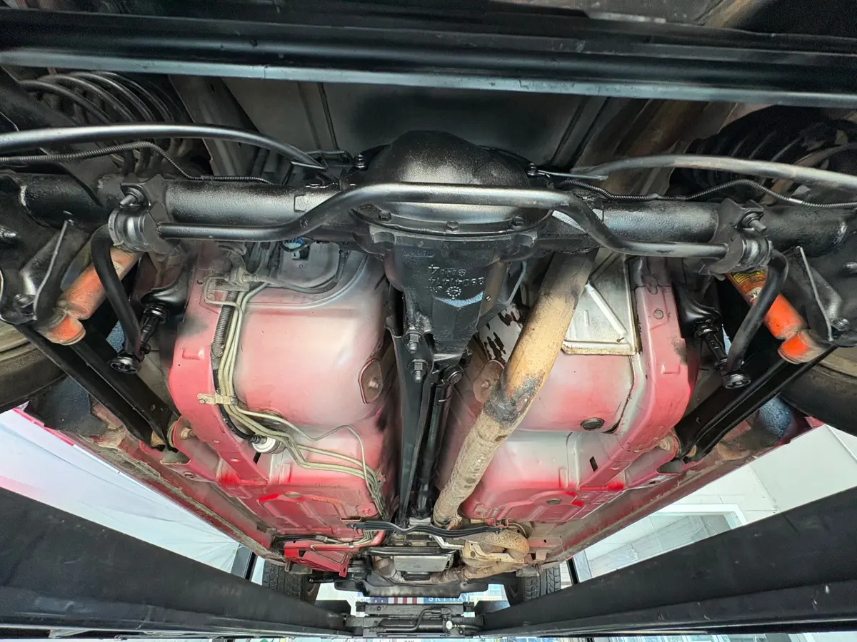 Vehicle photo 44
