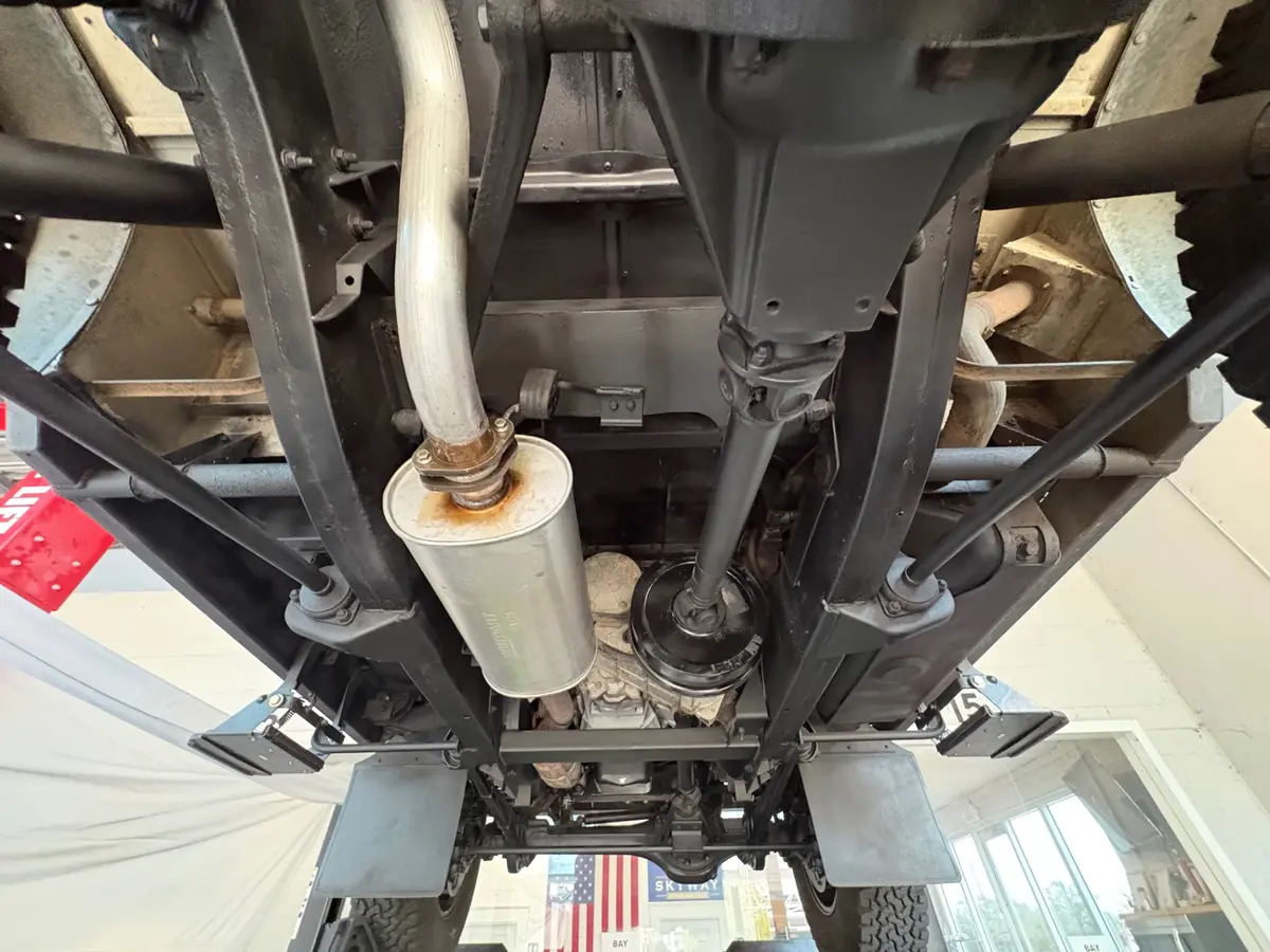 Vehicle photo 47