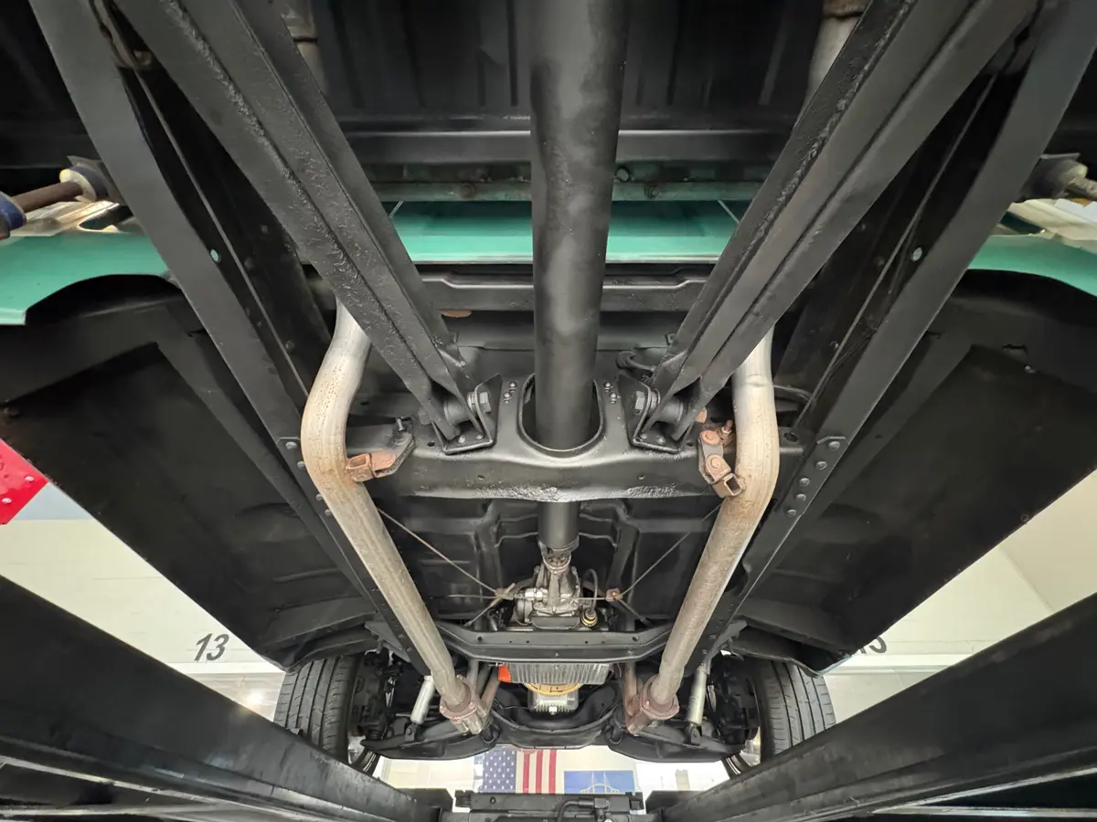 Vehicle photo 51