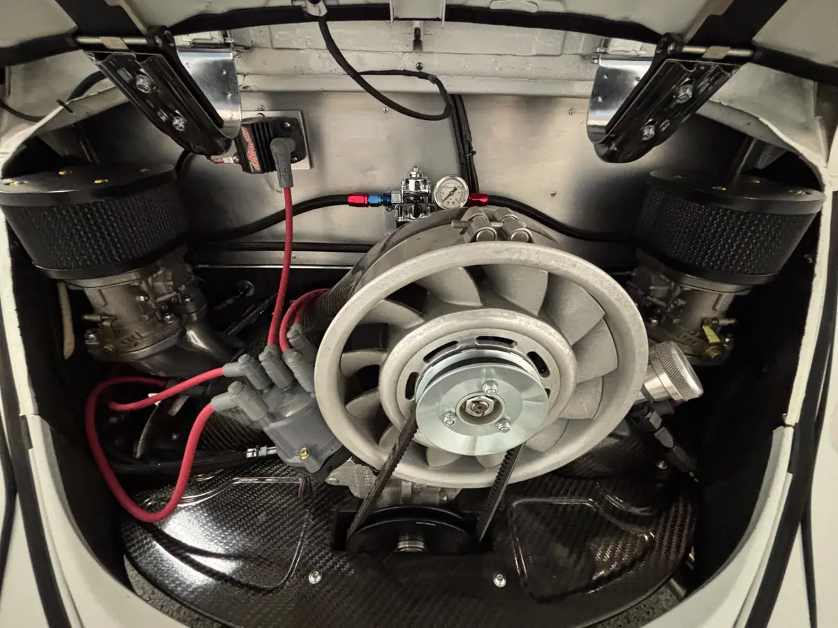 Vehicle photo 27