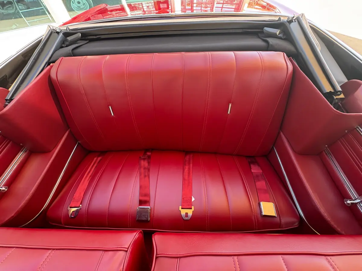 Vehicle photo 43