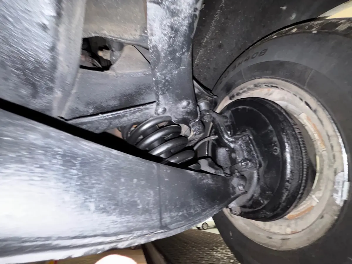 Vehicle photo 51