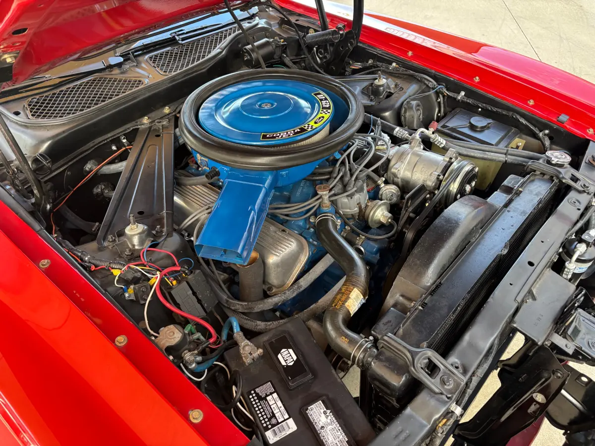 Vehicle photo 27