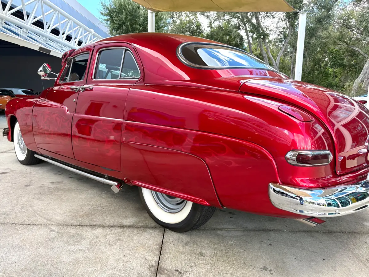Vehicle photo 15