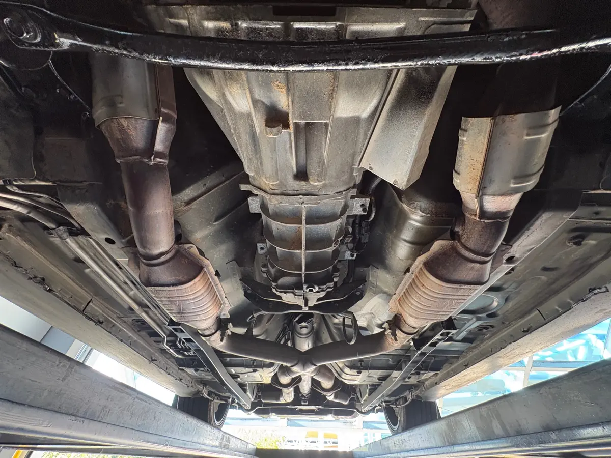 Vehicle photo 53