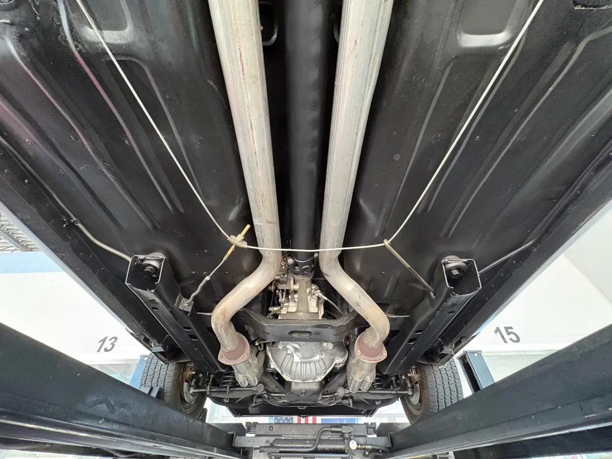 Vehicle photo 51