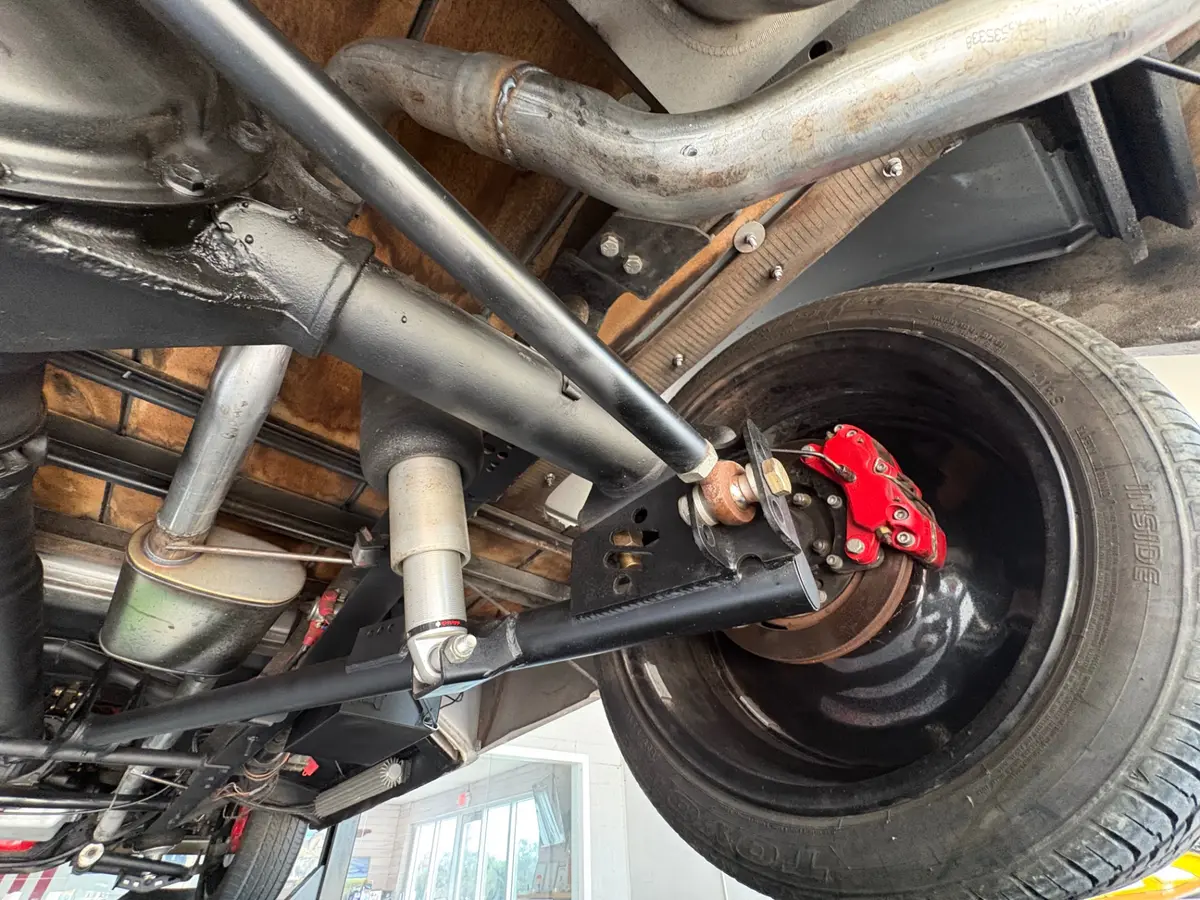 Vehicle photo 42