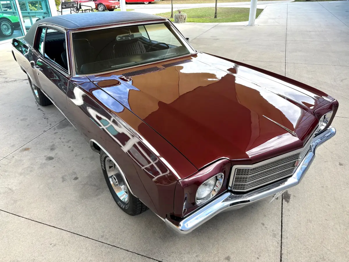Vehicle photo 27