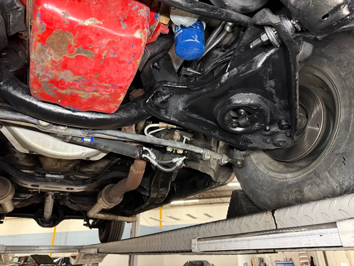 Vehicle photo 43