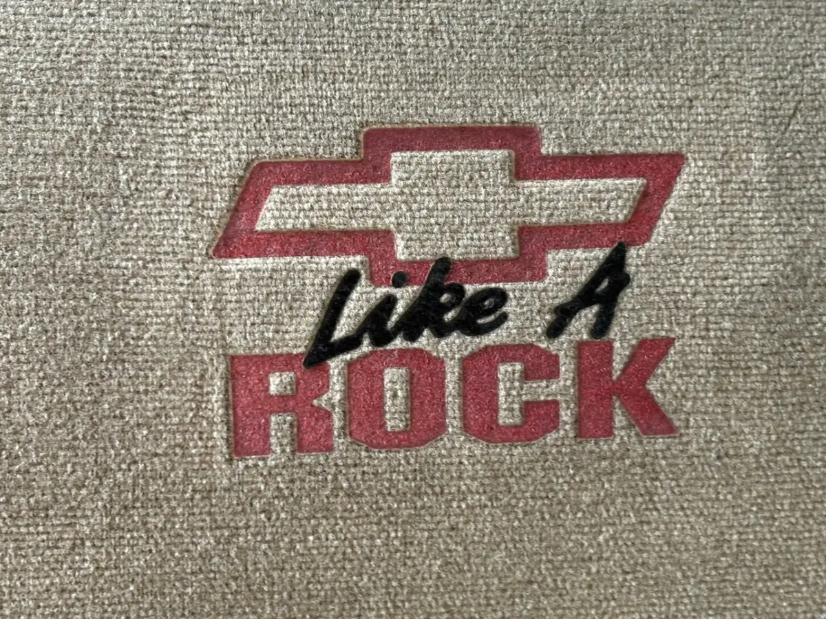 Vehicle photo 43